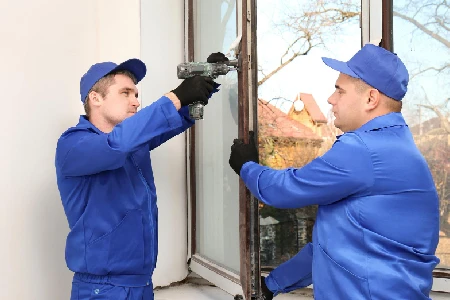 Residential Broken Glass Repair Solutions in Pinecrest, FL